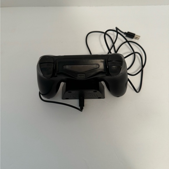 Playstation Digital Alarm Clock USB LCD Electronic Unique PS4 Controller Design - Picture 8 of 8